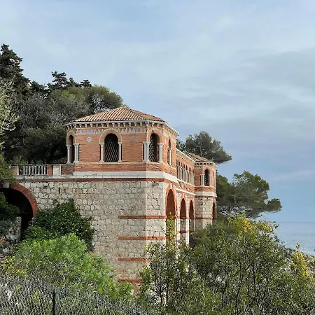 Miron * Menton