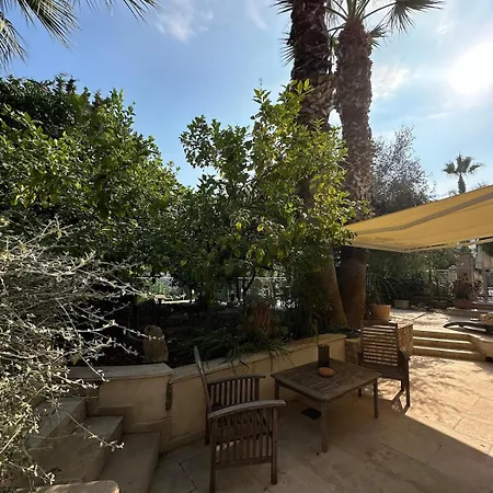 Miron Apartment